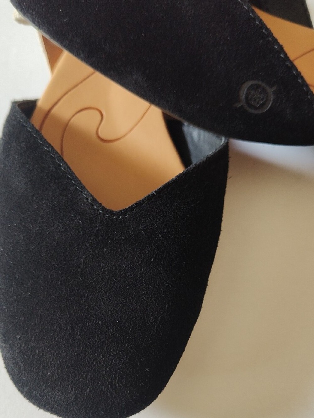 BORN Black Suede Ballet Flats with Tan Elasticized Straps Size 8 - Picture 7 of 9